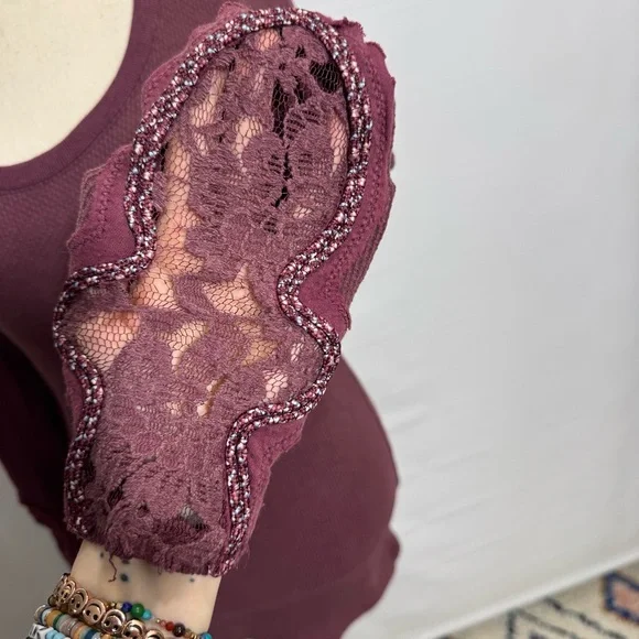 Free People • Crafty Lace Cuff Long Sleeve Thermal Top Burgundy S - Picture 11 of 12